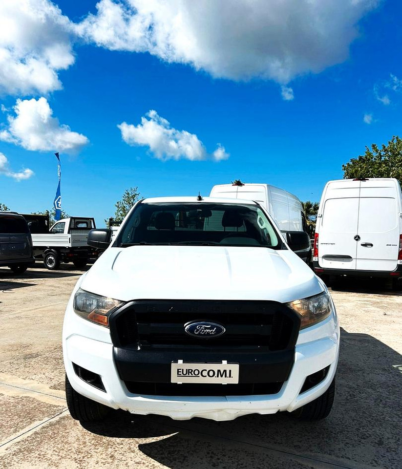 Ford Ranger 2.2 160 cv XL Supercab 4 posti 4wd - Pick-up: afbeelding 2 Ford Ranger 2.2 160 cv XL Supercab 4 posti 4wd - Pick-up: afbeelding 2