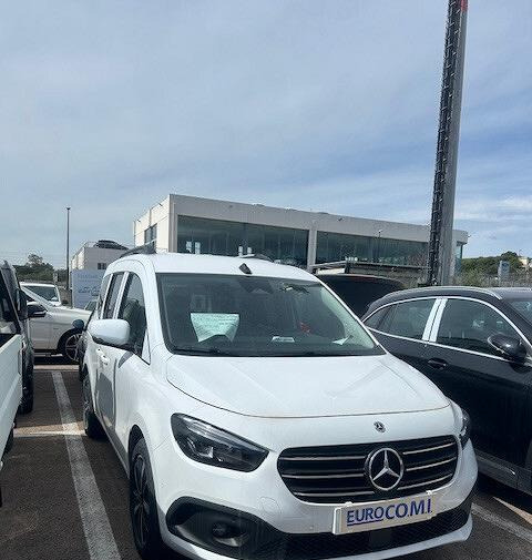 Mercedes-benz Classe T 180d Premium Long - Personenwagen: afbeelding 2 Mercedes-benz Classe T 180d Premium Long - Personenwagen: afbeelding 2