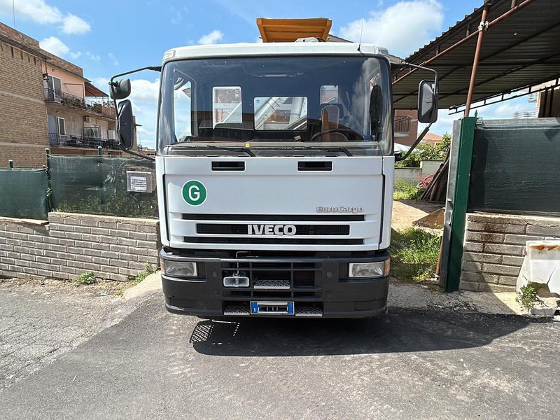 Iveco EuroCargo 100E21 - Autolaadkraan: afbeelding 2 Iveco EuroCargo 100E21 - Autolaadkraan: afbeelding 2