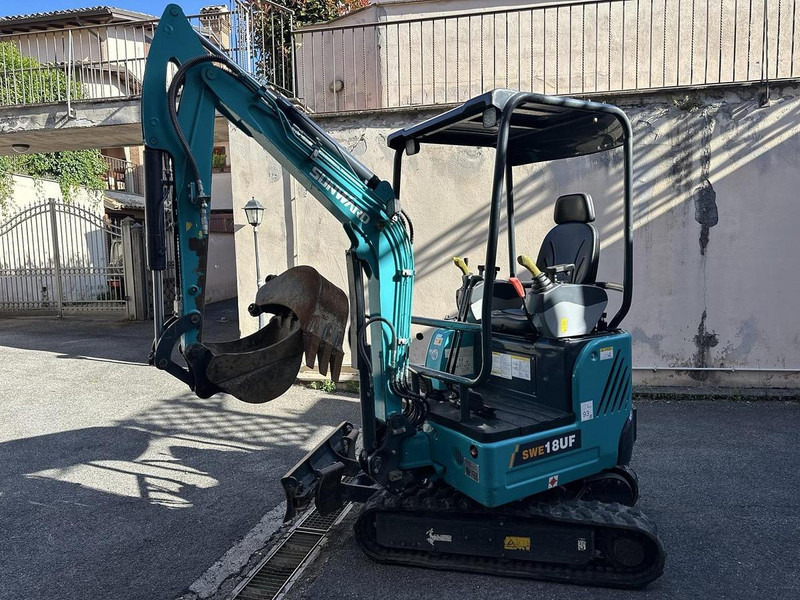 Sunward SWE18UF - Minigraafmachine: afbeelding 1 Sunward SWE18UF - Minigraafmachine: afbeelding 1