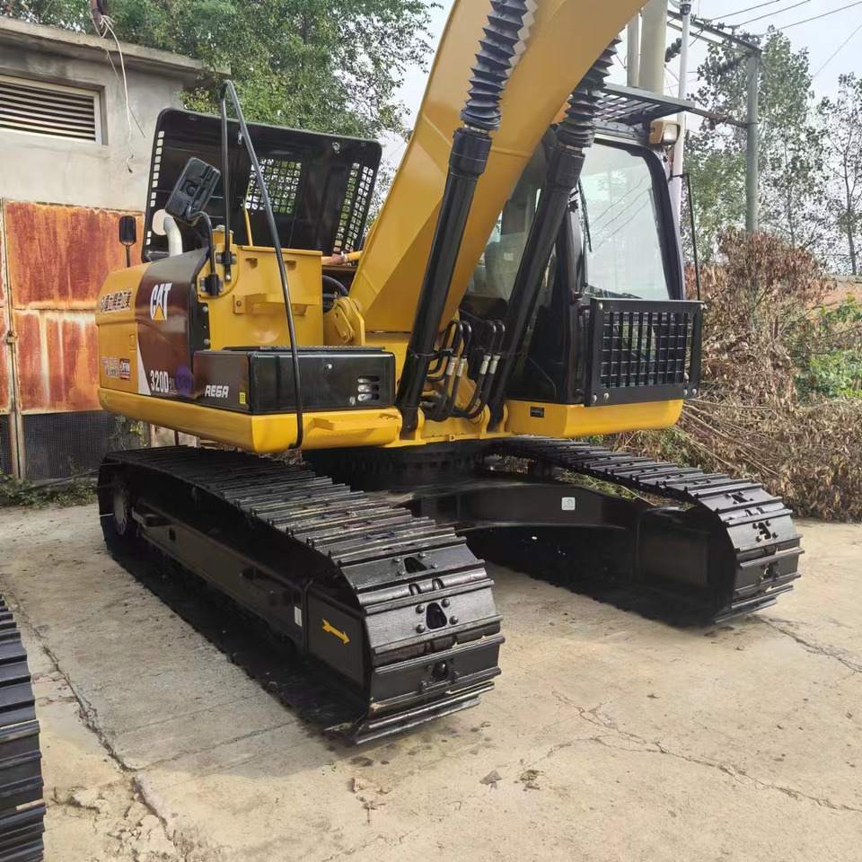 CATERPILLAR 320D2L - Rupsgraafmachine: afbeelding 5 CATERPILLAR 320D2L - Rupsgraafmachine: afbeelding 5