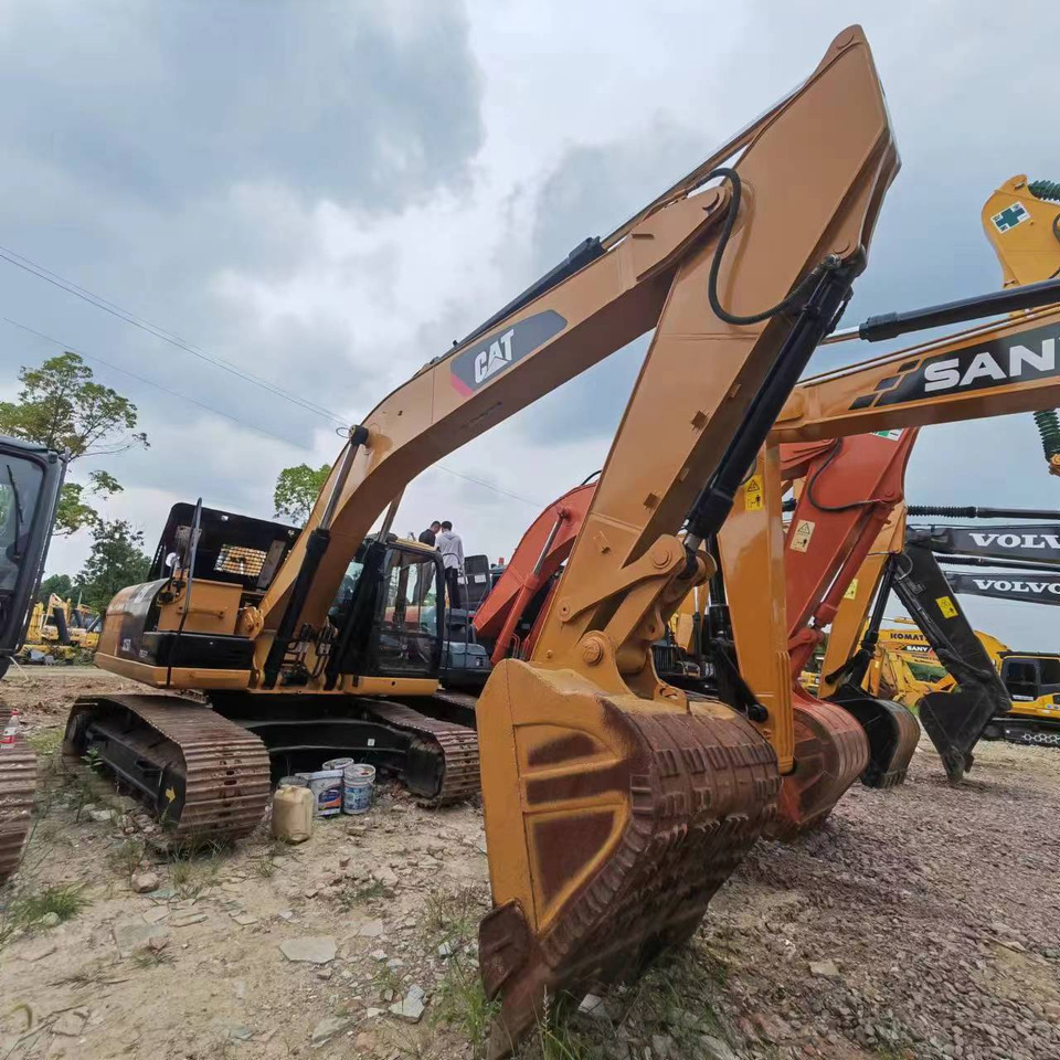 CATERPILLAR 325D2 - Rupsgraafmachine: afbeelding 1 CATERPILLAR 325D2 - Rupsgraafmachine: afbeelding 1