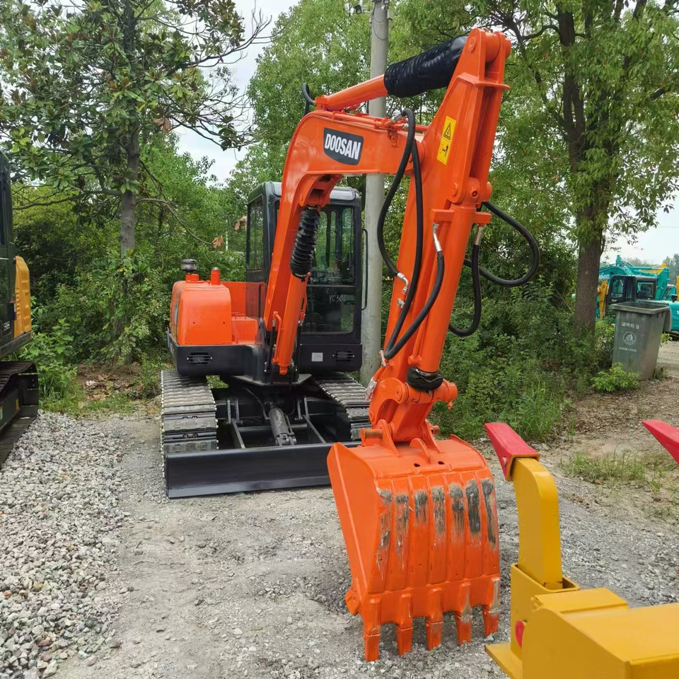 DOOSAN DH60 - Rupsgraafmachine: afbeelding 3 DOOSAN DH60 - Rupsgraafmachine: afbeelding 3