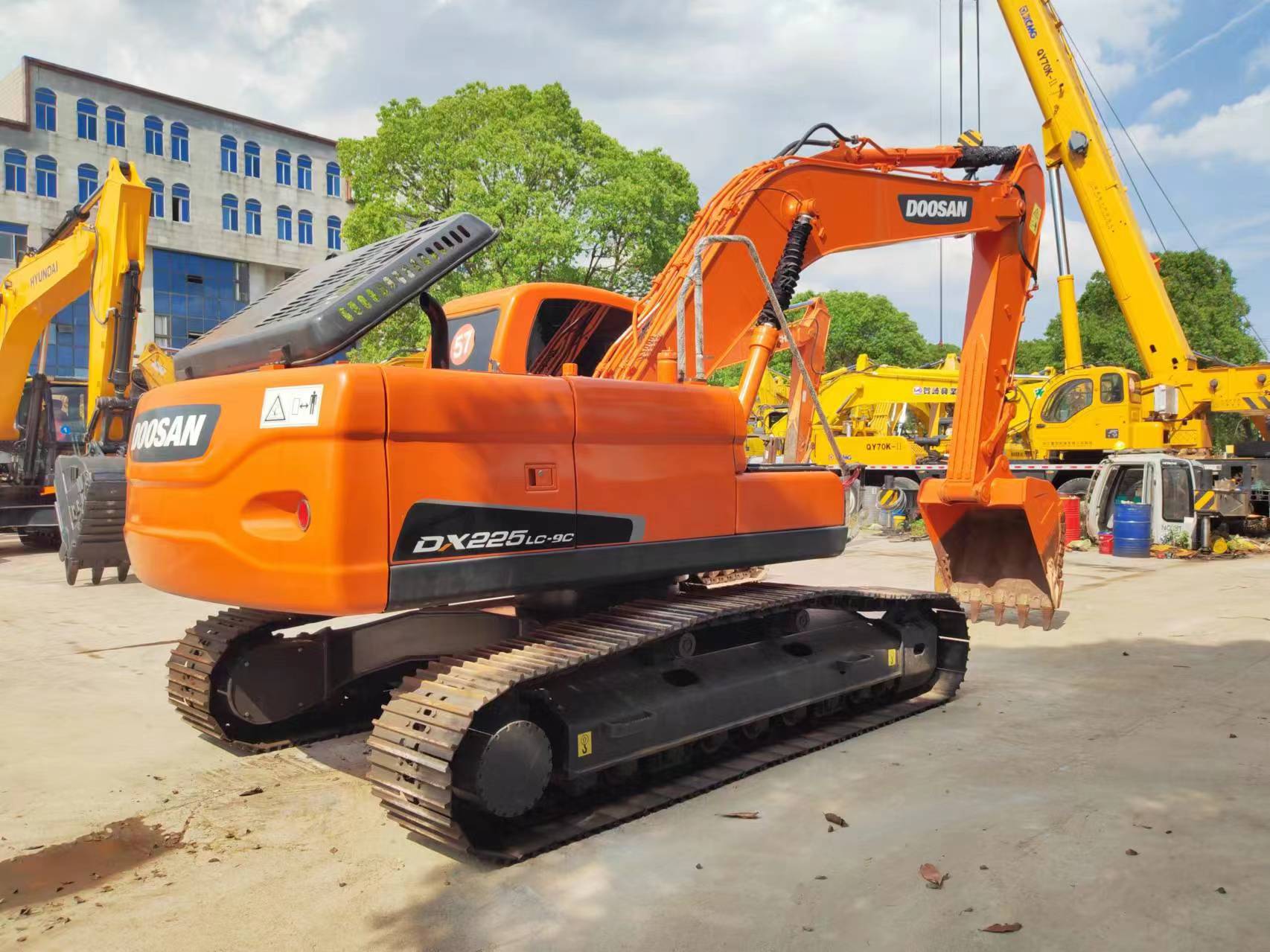 DOOSAN DX225 - Rupsgraafmachine: afbeelding 3 DOOSAN DX225 - Rupsgraafmachine: afbeelding 3