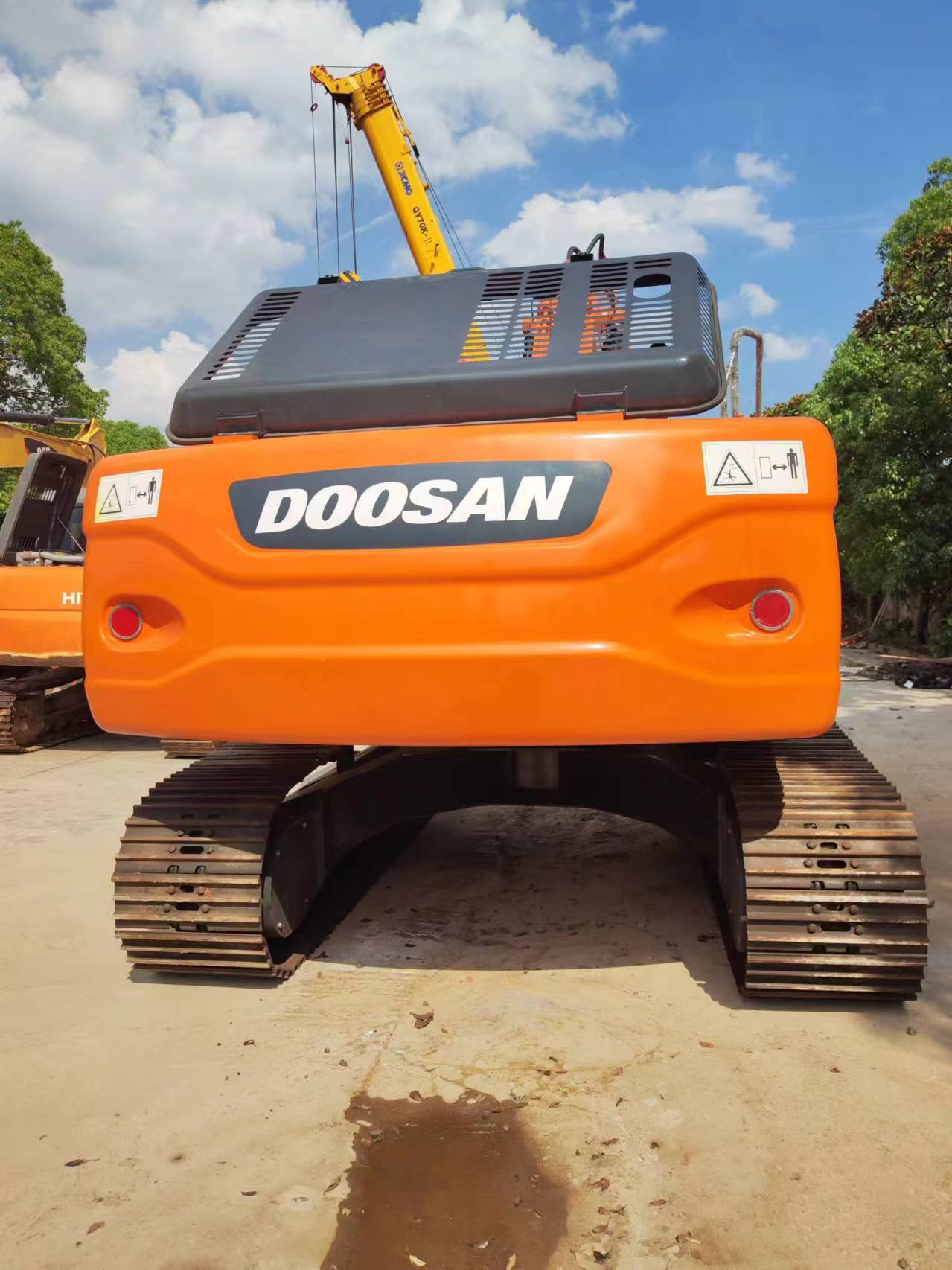 DOOSAN DX225 - Rupsgraafmachine: afbeelding 4 DOOSAN DX225 - Rupsgraafmachine: afbeelding 4