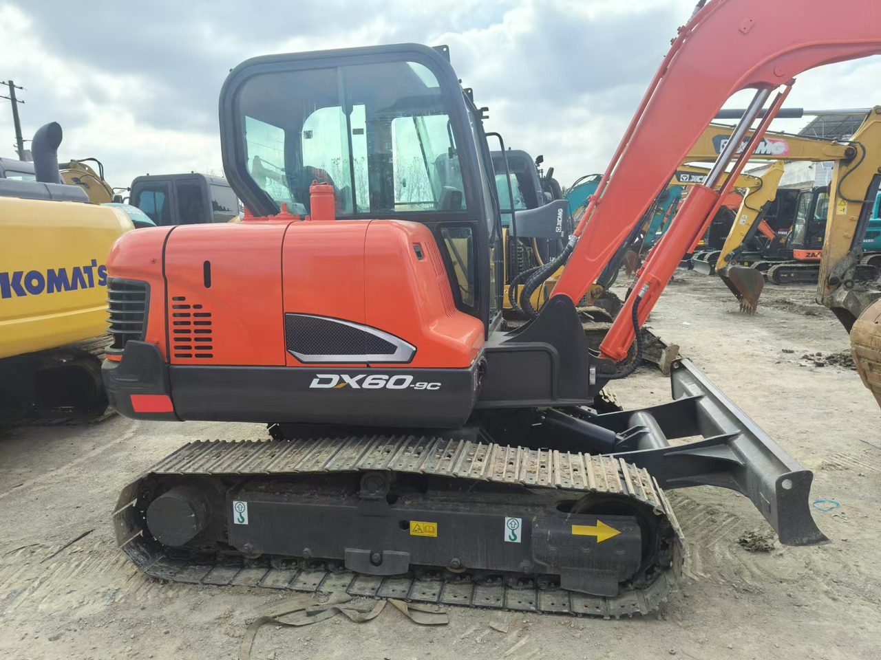 DOOSAN DX60 - Rupsgraafmachine: afbeelding 3 DOOSAN DX60 - Rupsgraafmachine: afbeelding 3