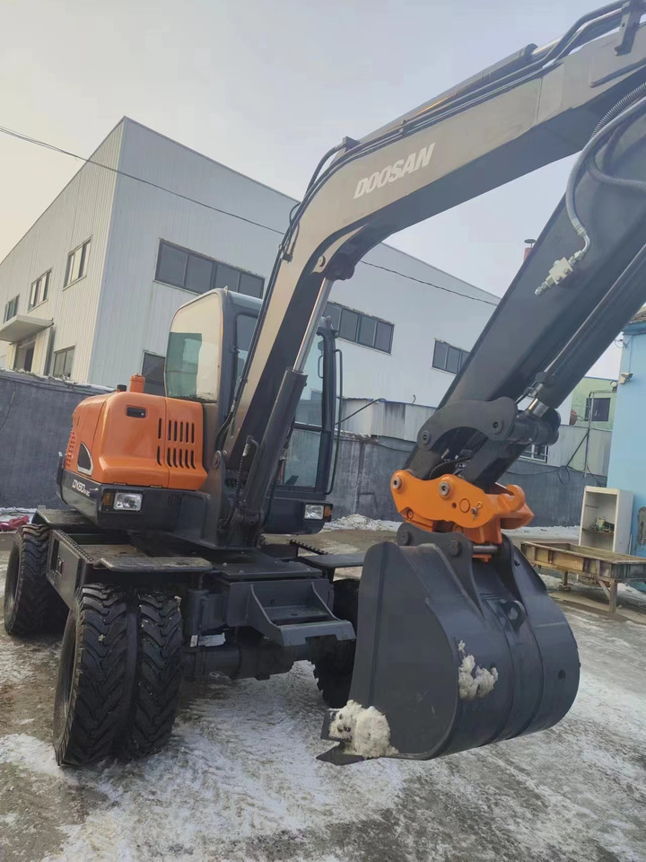 DOOSAN DX60w-9c - Minigraafmachine: afbeelding 1 DOOSAN DX60w-9c - Minigraafmachine: afbeelding 1
