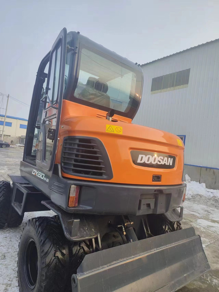 DOOSAN DX60w-9c - Minigraafmachine: afbeelding 3 DOOSAN DX60w-9c - Minigraafmachine: afbeelding 3