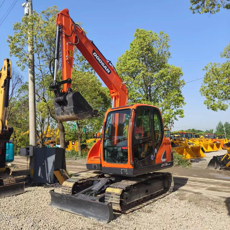 DOOSAN DX75 - Rupsgraafmachine: afbeelding 2 DOOSAN DX75 - Rupsgraafmachine: afbeelding 2
