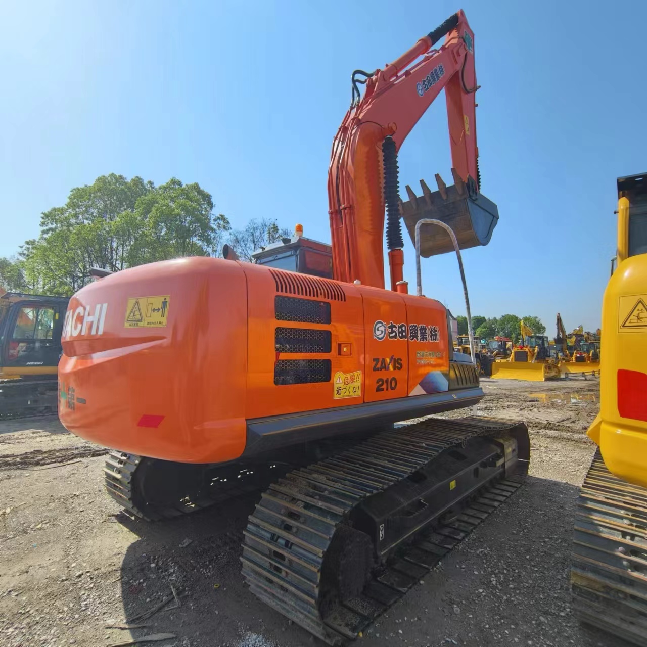 HITACHI ZX210 - Rupsgraafmachine: afbeelding 2 HITACHI ZX210 - Rupsgraafmachine: afbeelding 2
