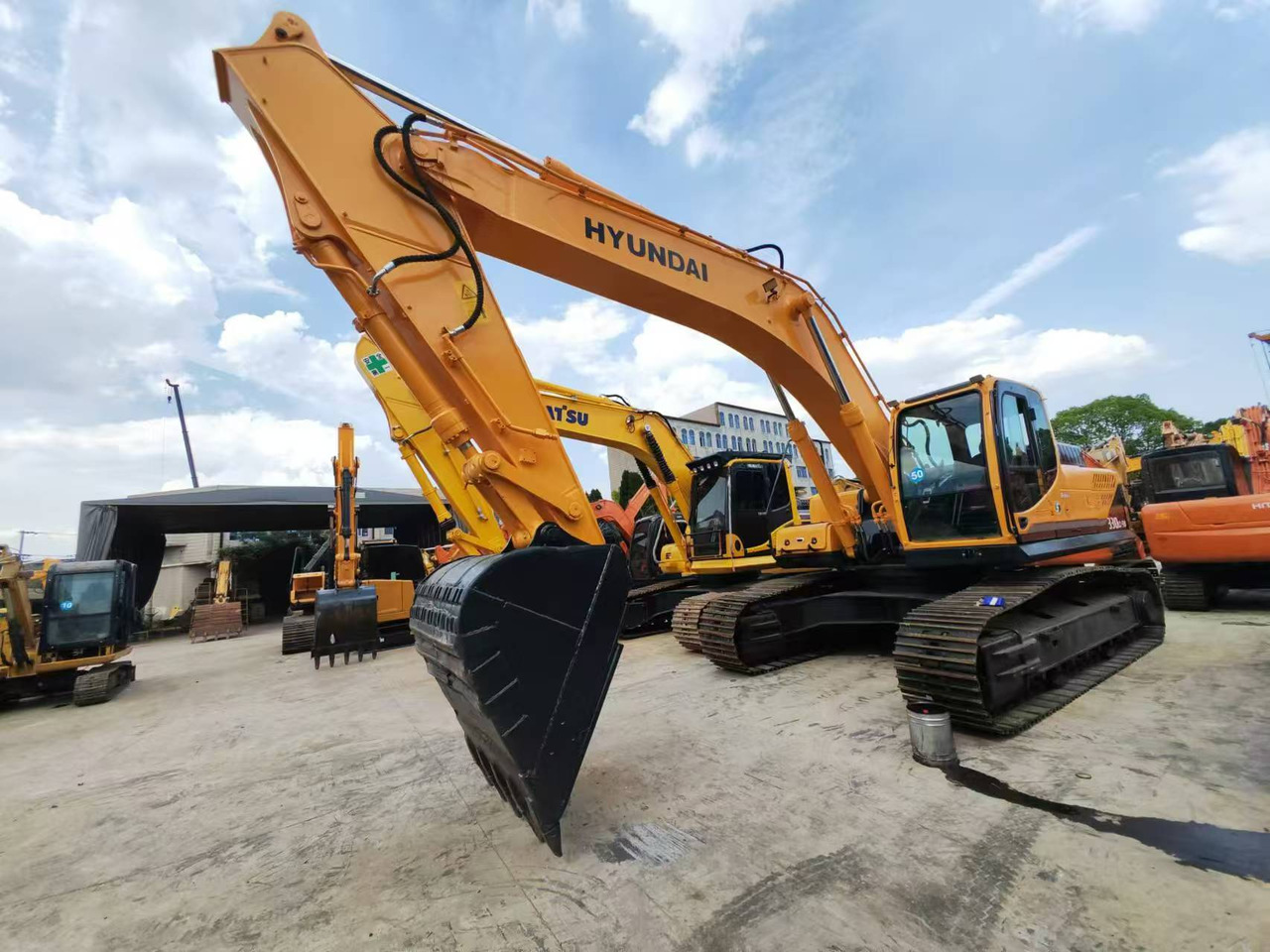 Hyundai HX330 - Rupsgraafmachine: afbeelding 2 Hyundai HX330 - Rupsgraafmachine: afbeelding 2