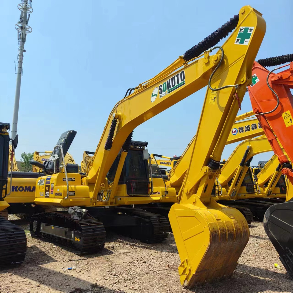 KOMATSU PC200-8MO - Rupsgraafmachine: afbeelding 1 KOMATSU PC200-8MO - Rupsgraafmachine: afbeelding 1