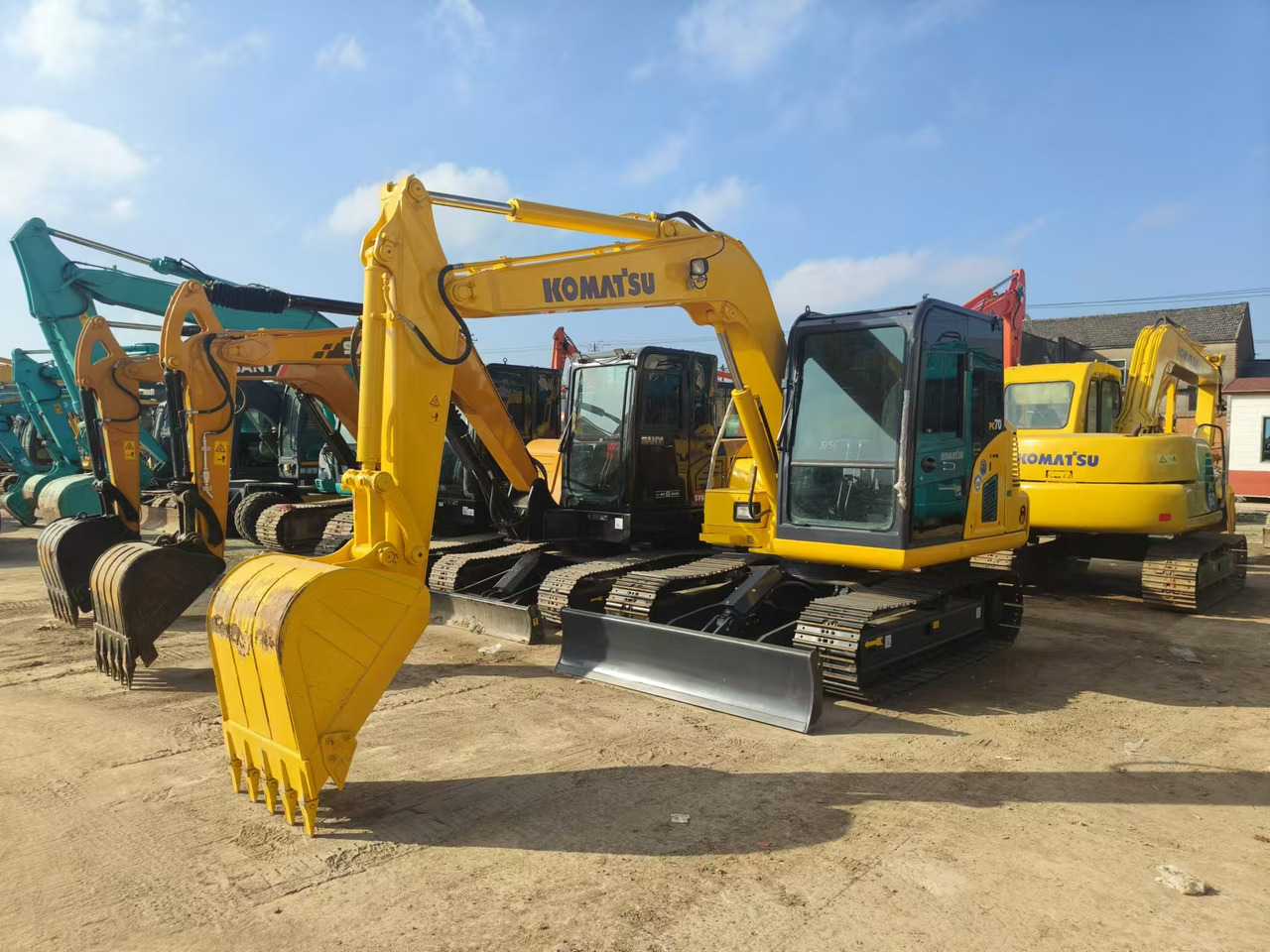 KOMATSU pc210 - Rupsgraafmachine: afbeelding 2 KOMATSU pc210 - Rupsgraafmachine: afbeelding 2