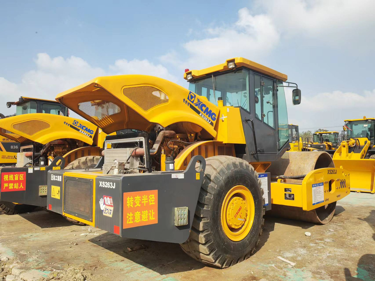 LIUGONG XS263J - Schapenpootwals/ Grondverdichter: afbeelding 3 LIUGONG XS263J - Schapenpootwals/ Grondverdichter: afbeelding 3