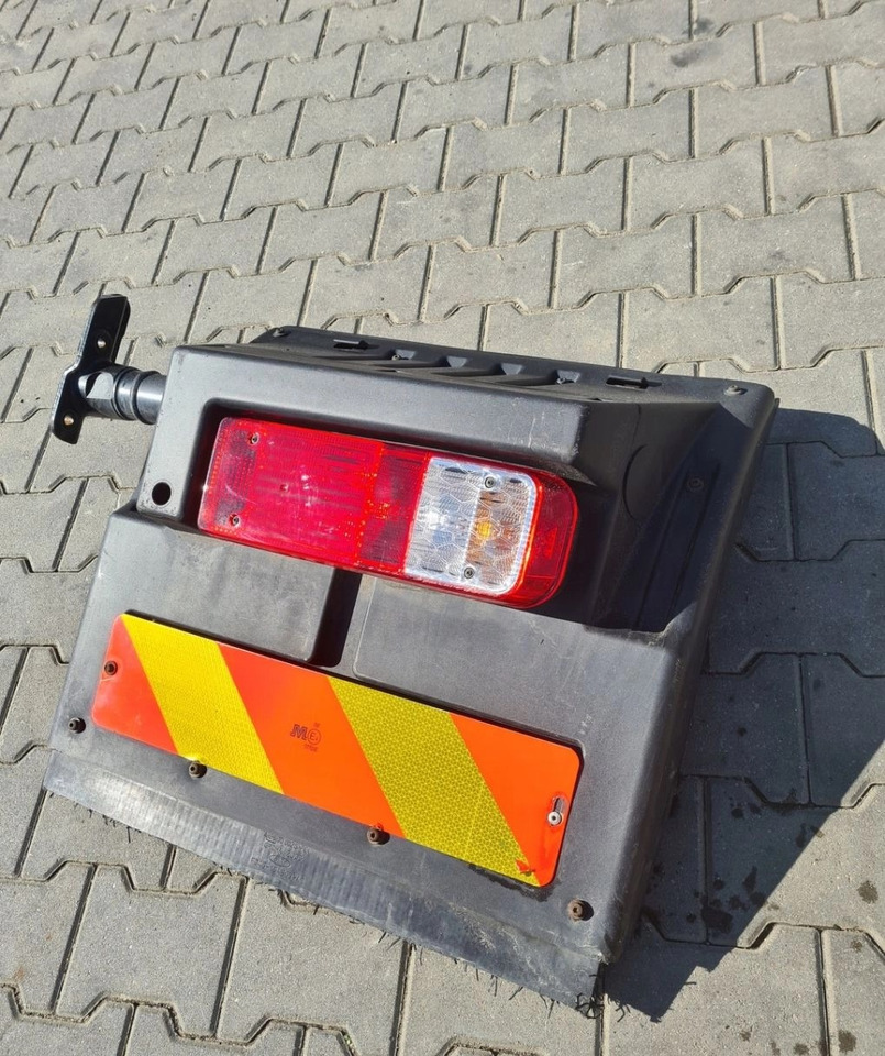BŁOTNIK KOMPLETNY PRAWY TYŁ LAMPA CHLAPACZ MOCOWANIE FORD F-MAX CARGO - Fender: afbeelding 2 BŁOTNIK KOMPLETNY PRAWY TYŁ LAMPA CHLAPACZ MOCOWANIE FORD F-MAX CARGO - Fender: afbeelding 2