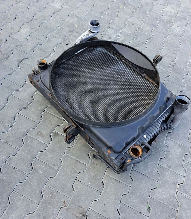 Behr KOMPLET CHŁODNIC VOLVO FL RENAULT MIDLUM DXI 7 - Radiateur voor Vrachtwagen: afbeelding 4 Behr KOMPLET CHŁODNIC VOLVO FL RENAULT MIDLUM DXI 7 - Radiateur voor Vrachtwagen: afbeelding 4