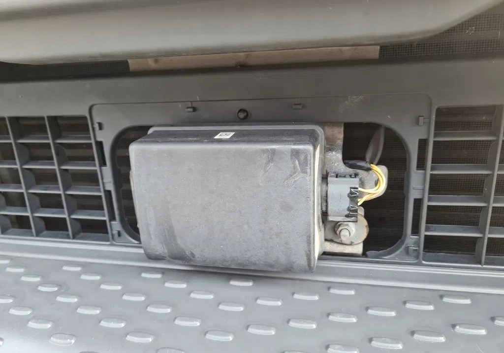 CONTINENTAL RADAR DISTRONIK CZUJNIK SENSOR RENAULT GAMA T C K D RANGE VOLVO FH 4 FM 4 - Sensor voor Vrachtwagen: afbeelding 1 CONTINENTAL RADAR DISTRONIK CZUJNIK SENSOR RENAULT GAMA T C K D RANGE VOLVO FH 4 FM 4 - Sensor voor Vrachtwagen: afbeelding 1