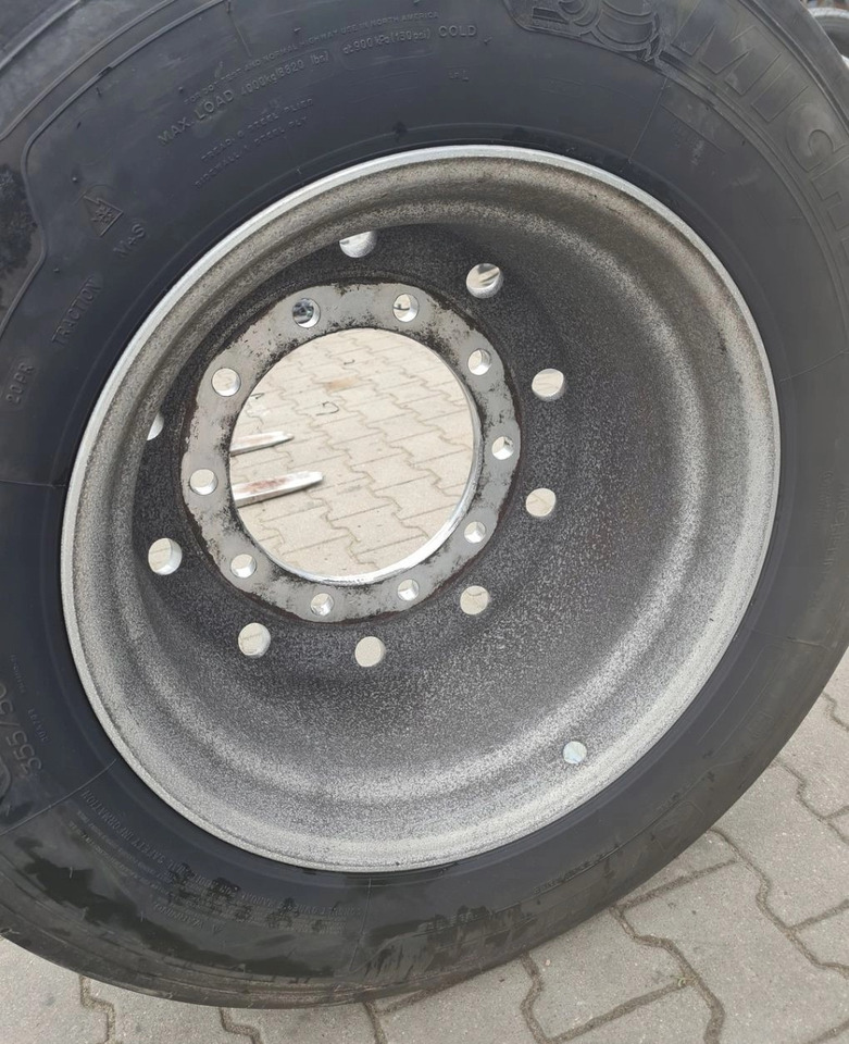 FELGA ALUMINIOWA ALCOA PRZÓD SZEROKA POLEROWANA 22,5 X 11,75 ET 120 TIR 22606576 - Velg: afbeelding 3 FELGA ALUMINIOWA ALCOA PRZÓD SZEROKA POLEROWANA 22,5 X 11,75 ET 120 TIR 22606576 - Velg: afbeelding 3