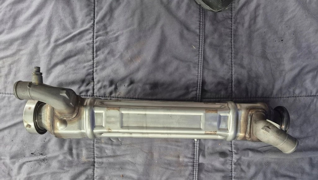 FORD CHŁODNICA CHŁODNICZKA SPALIN EGR FORD F-MAX 500 TRUCKS GC46 9F464 AC - EGR koeler voor Vrachtwagen: afbeelding 2 FORD CHŁODNICA CHŁODNICZKA SPALIN EGR FORD F-MAX 500 TRUCKS GC46 9F464 AC - EGR koeler voor Vrachtwagen: afbeelding 2