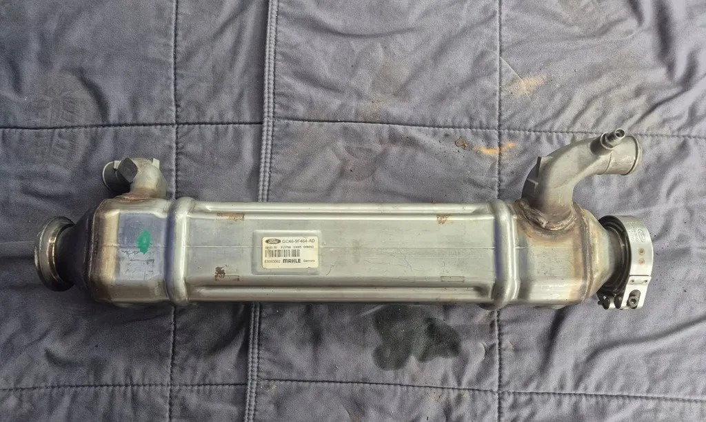 FORD CHŁODNICA CHŁODNICZKA SPALIN EGR FORD F-MAX 500 TRUCKS GC46 9F464 AC - EGR koeler voor Vrachtwagen: afbeelding 1 FORD CHŁODNICA CHŁODNICZKA SPALIN EGR FORD F-MAX 500 TRUCKS GC46 9F464 AC - EGR koeler voor Vrachtwagen: afbeelding 1