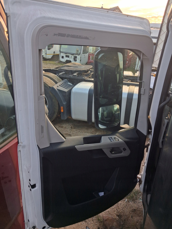 FORD KOMPLETNE LEWE FORD F-MAX 500 TRUCKS EURO 6 - Deur en onderdelen: afbeelding 4 FORD KOMPLETNE LEWE FORD F-MAX 500 TRUCKS EURO 6 - Deur en onderdelen: afbeelding 4