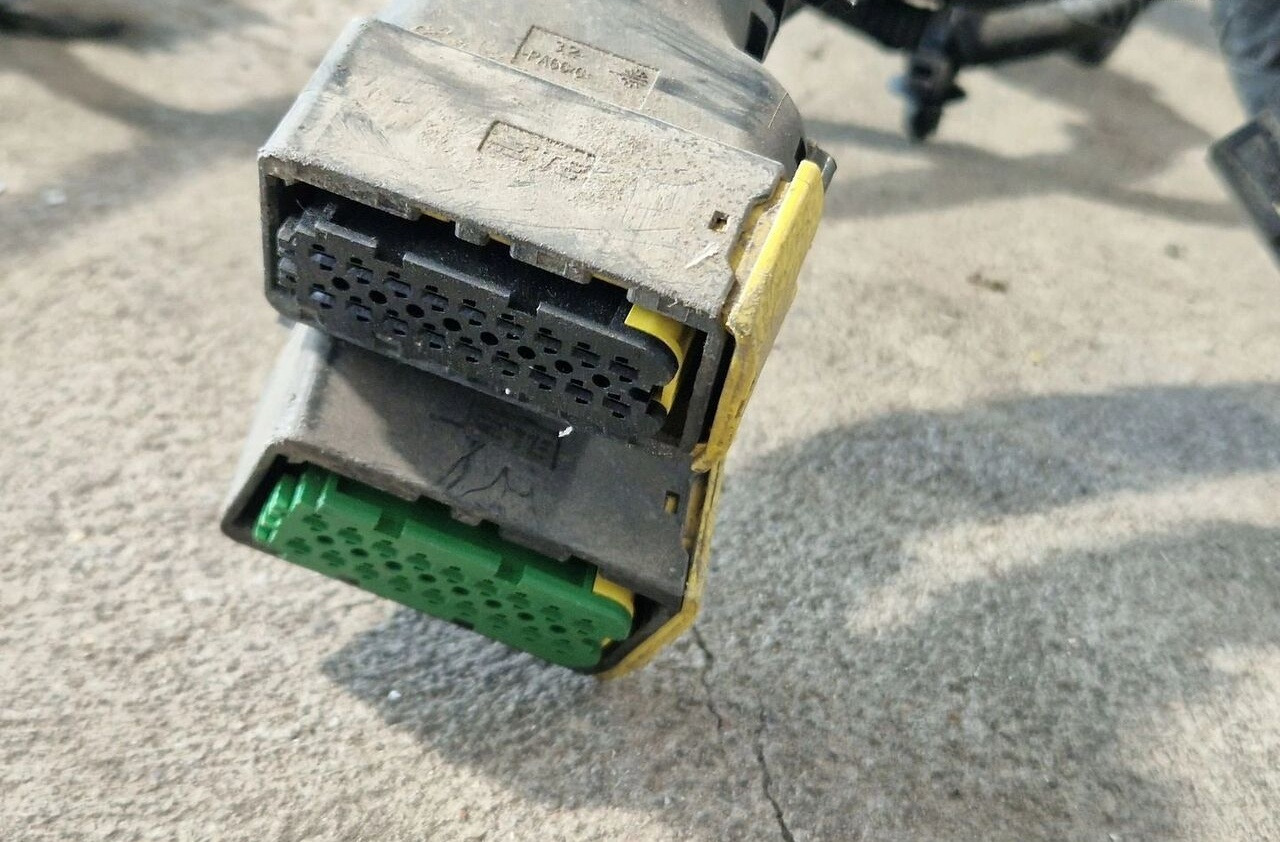 FORD WIĄZKA INSTALACJA RAMY FORD F MAX 5 ROK 2021 - Kabels/ Draden voor Vrachtwagen: afbeelding 4 FORD WIĄZKA INSTALACJA RAMY FORD F MAX 5 ROK 2021 - Kabels/ Draden voor Vrachtwagen: afbeelding 4