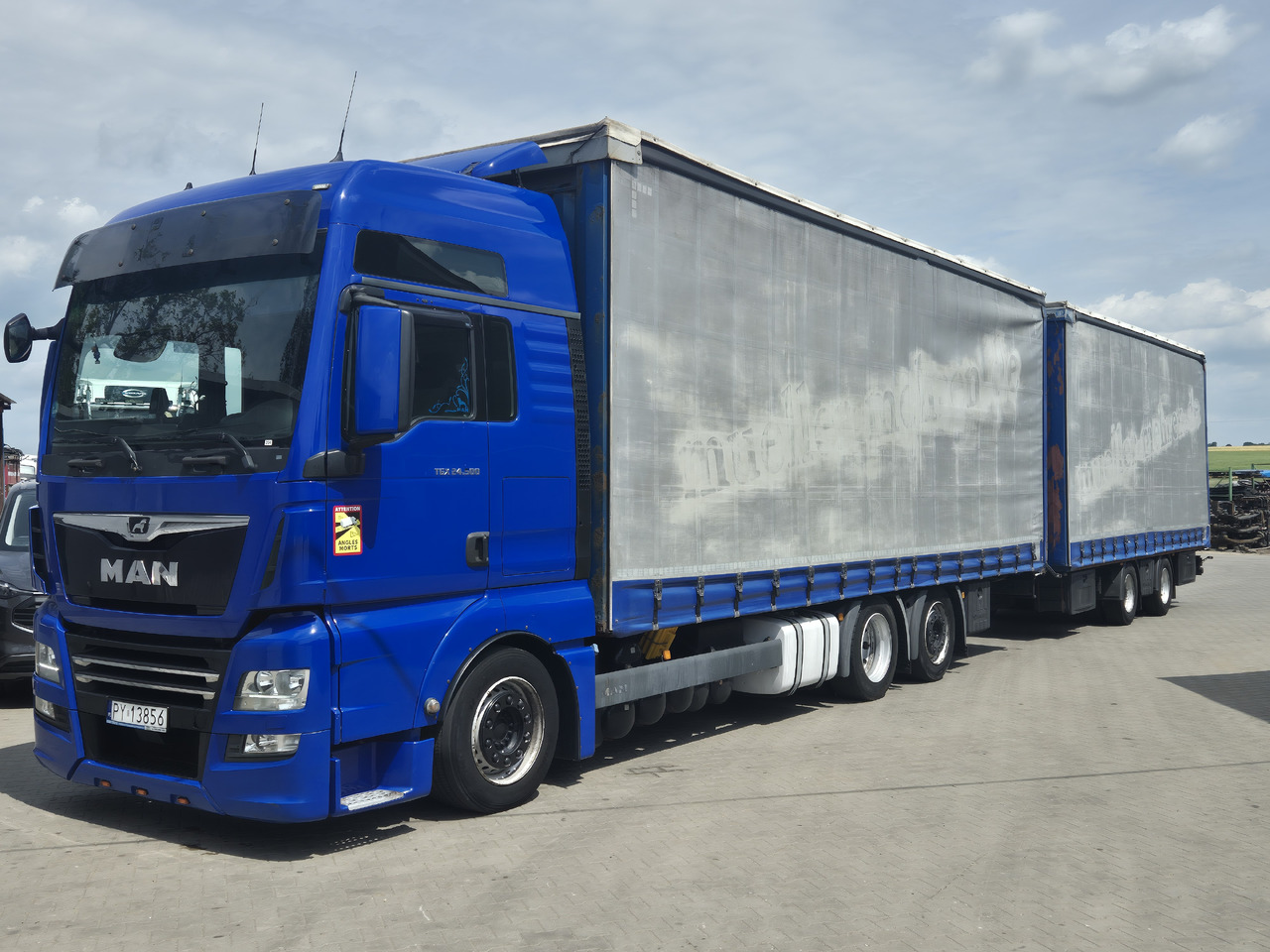 MAN tgx 24,500 - Schuifzeilen vrachtwagen: afbeelding 2 MAN tgx 24,500 - Schuifzeilen vrachtwagen: afbeelding 2