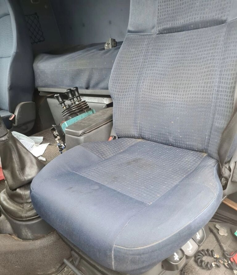 PNEUMATYCZNY KIEROWCY LEWY Volvo FH FM 9 12 13 - Zitplaats voor Vrachtwagen: afbeelding 1 PNEUMATYCZNY KIEROWCY LEWY Volvo FH FM 9 12 13 - Zitplaats voor Vrachtwagen: afbeelding 1