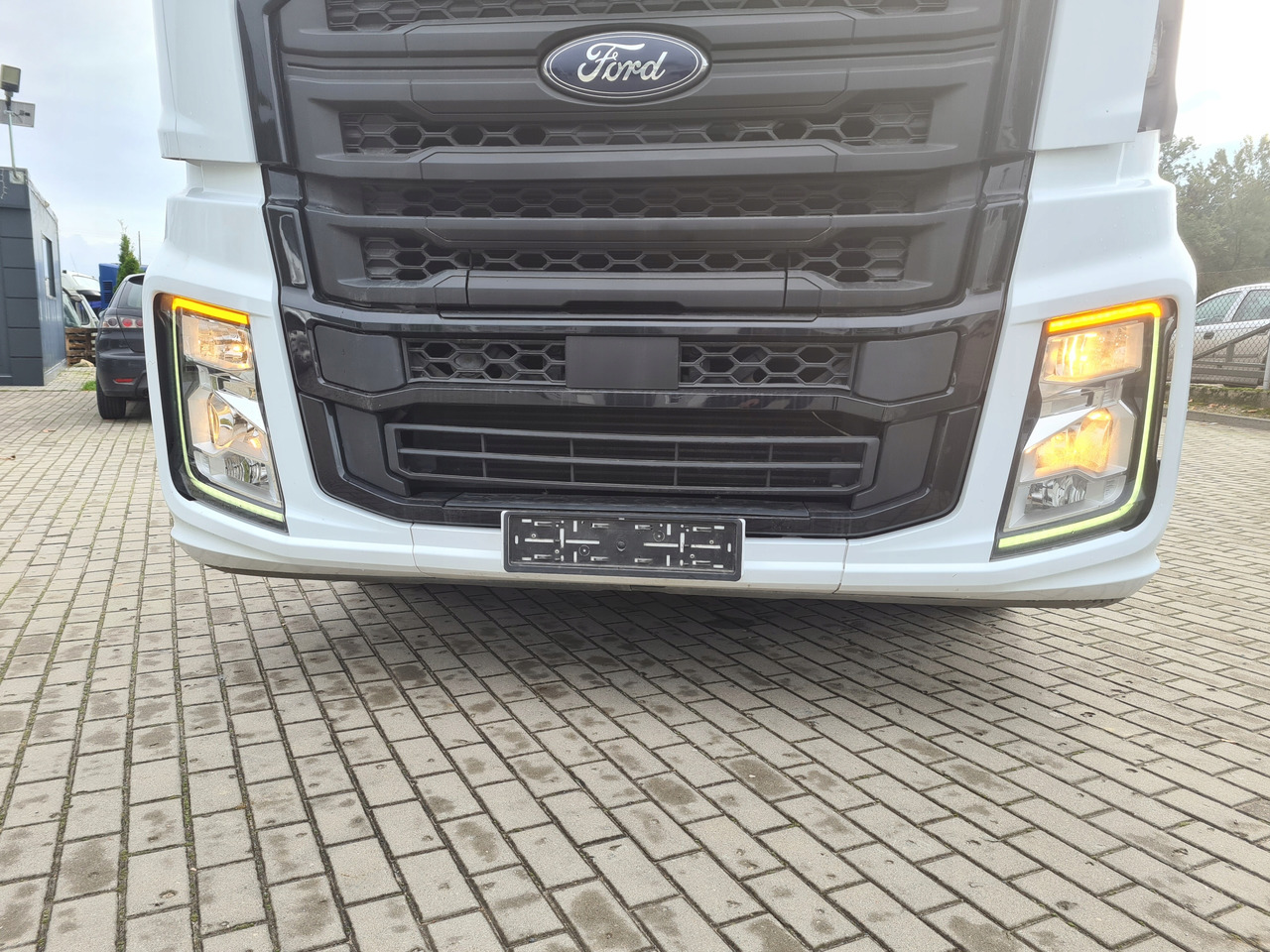 PRZÓD KOMPLETNY LAMPA GRILL ATRAPA BELKA FORD F-MAX 500 TRUCKS  - Bumper: afbeelding 5 PRZÓD KOMPLETNY LAMPA GRILL ATRAPA BELKA FORD F-MAX 500 TRUCKS  - Bumper: afbeelding 5