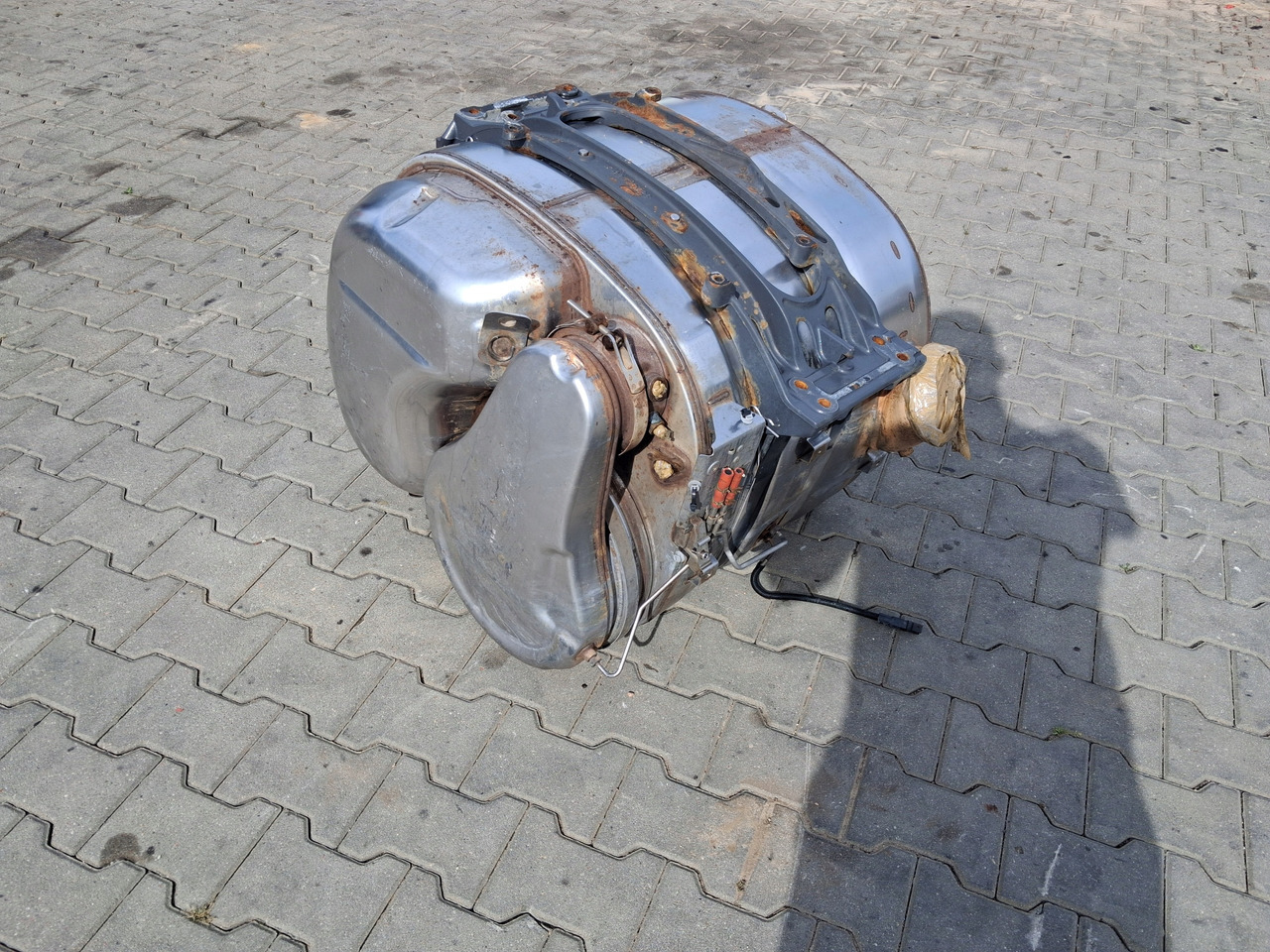 RENAULT KATALIZATOR TŁUMIK DPF FILTR VOLVO FH 4 FM 4 RENAULT GAMA T RANGE - Katalysator voor Vrachtwagen: afbeelding 4 RENAULT KATALIZATOR TŁUMIK DPF FILTR VOLVO FH 4 FM 4 RENAULT GAMA T RANGE - Katalysator voor Vrachtwagen: afbeelding 4