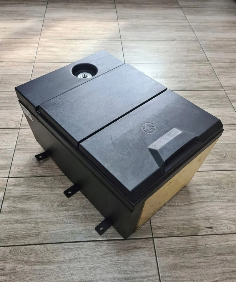 RENAULT LODÓWKA CHŁODZIARKA ORYGINAŁ RENAULT GAMA T HIGH WYSOKA KABINA - Cabine en interieur voor Vrachtwagen: afbeelding 1 RENAULT LODÓWKA CHŁODZIARKA ORYGINAŁ RENAULT GAMA T HIGH WYSOKA KABINA - Cabine en interieur voor Vrachtwagen: afbeelding 1