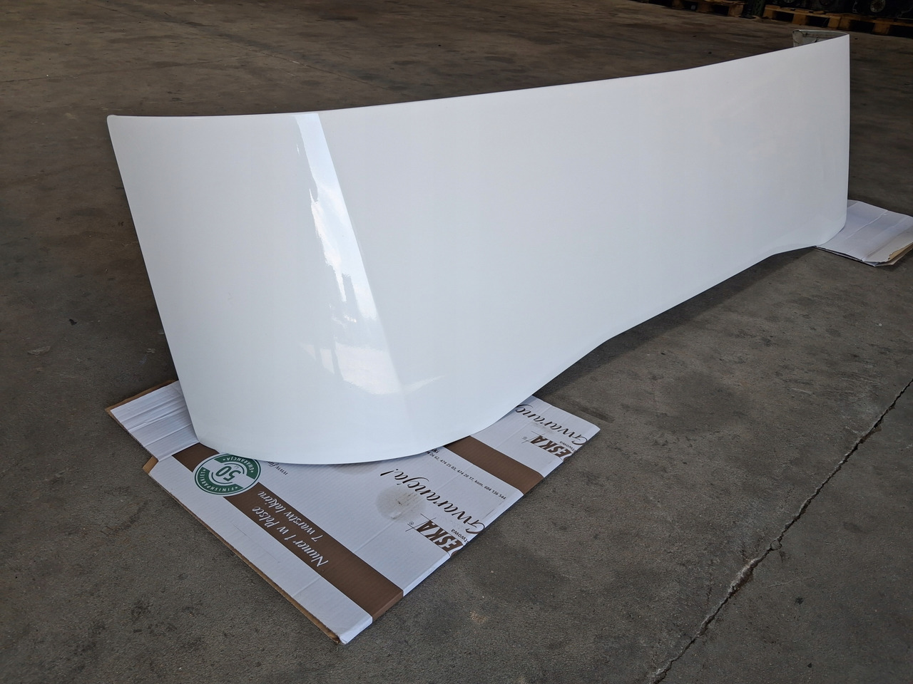 RENAULT MASKA ATRAPA PRZÓD KABINY ORYGINAŁ RENAULT GAMA T EURO 6 - Carrosserie en exterieur voor Vrachtwagen: afbeelding 2 RENAULT MASKA ATRAPA PRZÓD KABINY ORYGINAŁ RENAULT GAMA T EURO 6 - Carrosserie en exterieur voor Vrachtwagen: afbeelding 2