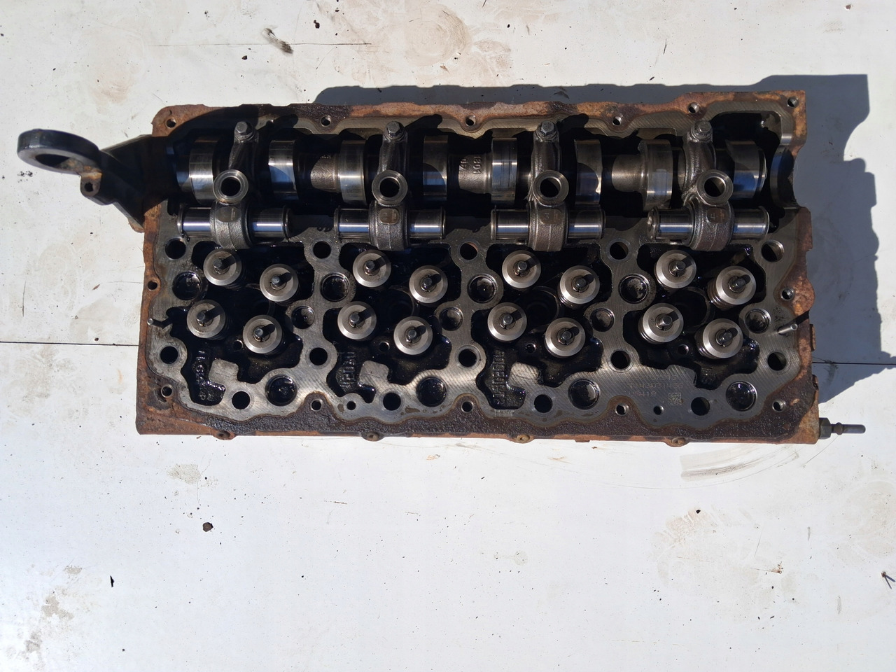 RENAULT Z WAŁKIEM ROZRZĄDU RENAULT GAMA D DTI 5 VOLVO FL D5K EURO 6 - Cilinderkop: afbeelding 2 RENAULT Z WAŁKIEM ROZRZĄDU RENAULT GAMA D DTI 5 VOLVO FL D5K EURO 6 - Cilinderkop: afbeelding 2