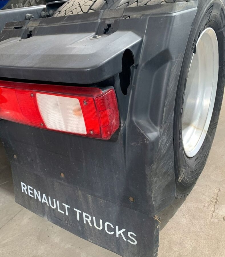 Renault BŁOTNIK PRAWY TYŁ KOMPLETNY RENAULT GAMA T C RANGE - Fender voor Vrachtwagen: afbeelding 1 Renault BŁOTNIK PRAWY TYŁ KOMPLETNY RENAULT GAMA T C RANGE - Fender voor Vrachtwagen: afbeelding 1