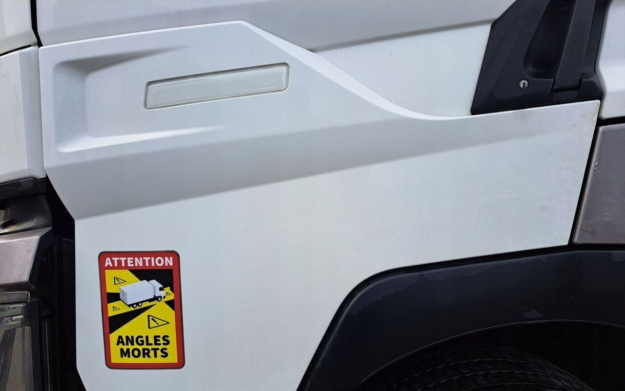 Renault GAMA T RANGE HIGH - Deur en onderdelen voor Vrachtwagen: afbeelding 2 Renault GAMA T RANGE HIGH - Deur en onderdelen voor Vrachtwagen: afbeelding 2