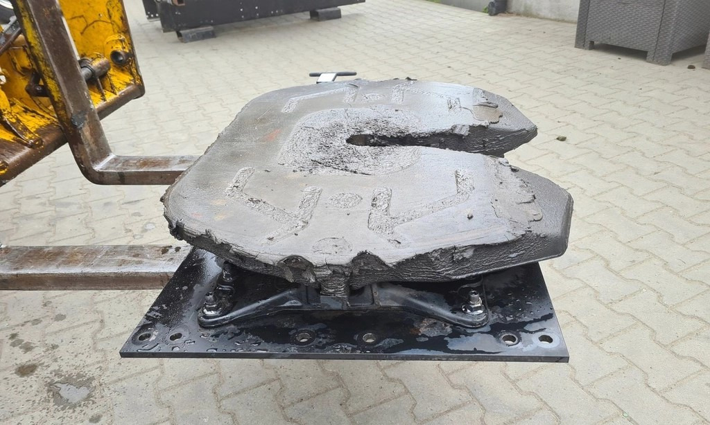 SIODŁO BLACHA PŁASKA HOLLAND FORD F-MAX CARGO - Koppelschotel: afbeelding 2 SIODŁO BLACHA PŁASKA HOLLAND FORD F-MAX CARGO - Koppelschotel: afbeelding 2