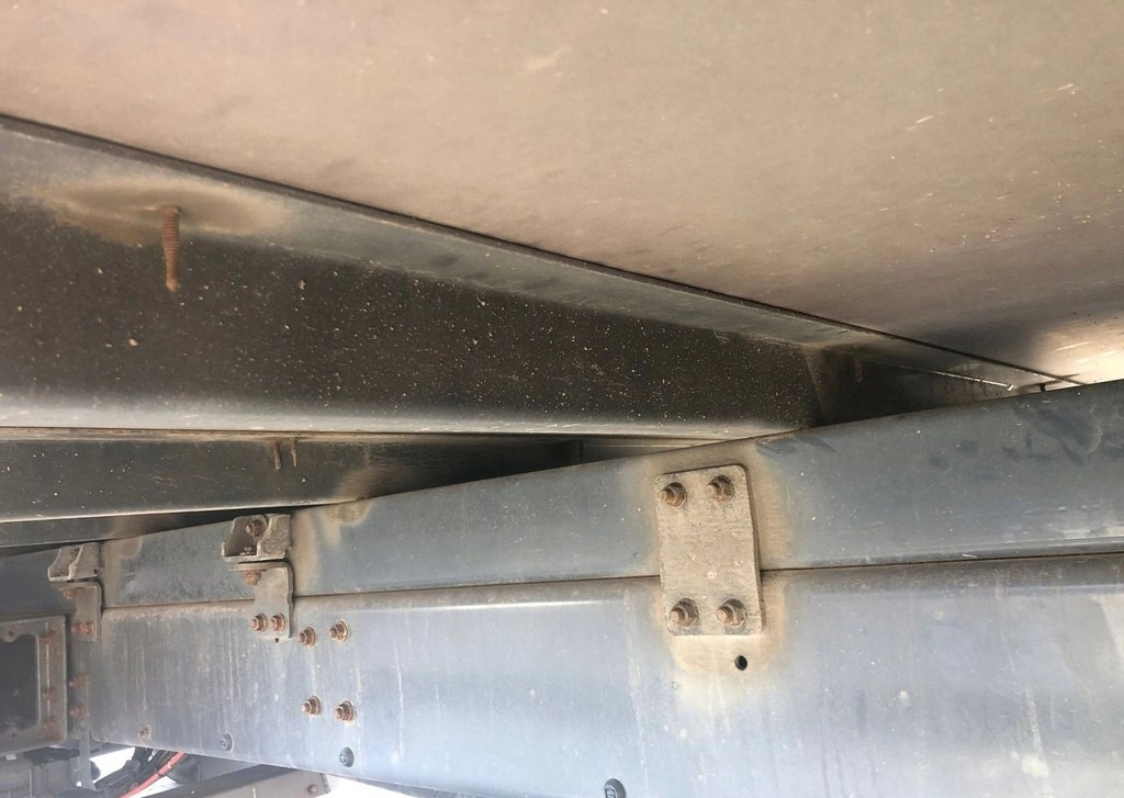 SONNTAG SONNTAG, 7,30x2,50x2,50 - Schuifzeilen vrachtwagen: afbeelding 4 SONNTAG SONNTAG, 7,30x2,50x2,50 - Schuifzeilen vrachtwagen: afbeelding 4