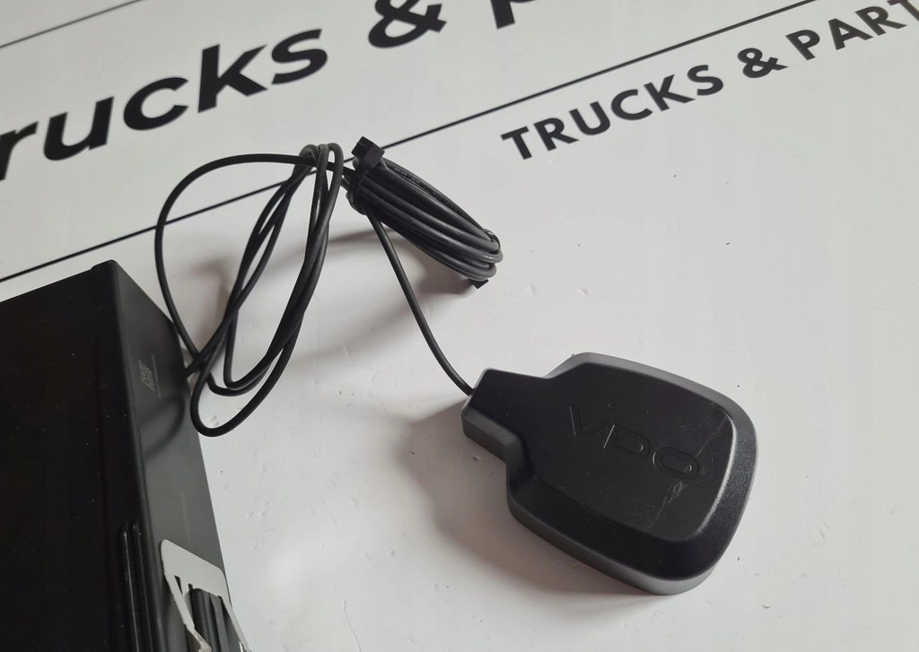 VDO 12V/24V R4.1 2024 ROK 2 GENERACJI - Tachograph: afbeelding 3 VDO 12V/24V R4.1 2024 ROK 2 GENERACJI - Tachograph: afbeelding 3