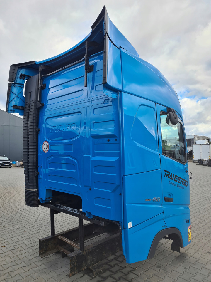 VOLVO KABINA KOMPLETNA VOLVO FH 5 EURO 6 I-SAVE GLOBETROTTER - Cabine voor Schuifzeilen vrachtwagen: afbeelding 3 VOLVO KABINA KOMPLETNA VOLVO FH 5 EURO 6 I-SAVE GLOBETROTTER - Cabine voor Schuifzeilen vrachtwagen: afbeelding 3