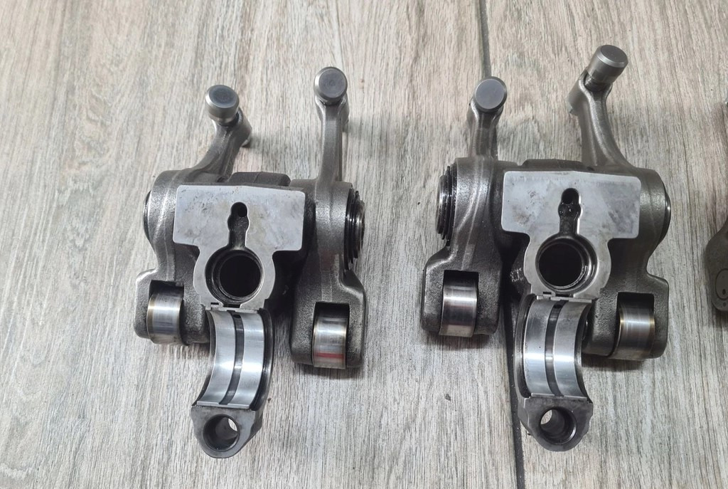 VOLVO - KLAWIATU RAZAWOROWA 21953319 P01 21796360 P02 - Motor en onderdelen: afbeelding 2 VOLVO - KLAWIATU RAZAWOROWA 21953319 P01 21796360 P02 - Motor en onderdelen: afbeelding 2