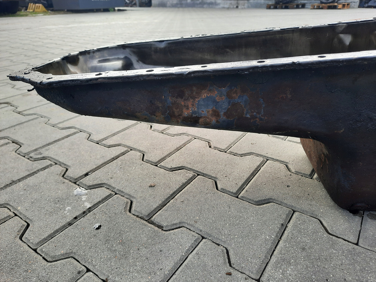 VOLVO MISA MISKA OLEJOWA SILNIKA RENAULT MIDLUM PREMIUM DXI 7 VOLVO FL FE - Carterpan voor Vrachtwagen: afbeelding 4 VOLVO MISA MISKA OLEJOWA SILNIKA RENAULT MIDLUM PREMIUM DXI 7 VOLVO FL FE - Carterpan voor Vrachtwagen: afbeelding 4