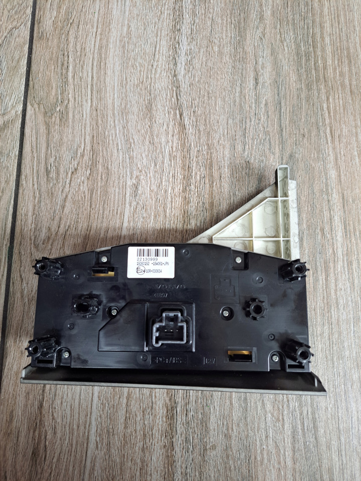 VOLVO PANEL NAWIEWU OGRZEWANIA KLIMATYZACJI VOLVO FH 4 FH 16 22130999 - Verwarming/ Ventilatie voor Vrachtwagen: afbeelding 2 VOLVO PANEL NAWIEWU OGRZEWANIA KLIMATYZACJI VOLVO FH 4 FH 16 22130999 - Verwarming/ Ventilatie voor Vrachtwagen: afbeelding 2
