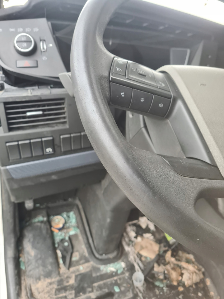 VOLVO WIELOFUNKCYJNA KOMPLETNA - Stuurwiel voor Vrachtwagen: afbeelding 5 VOLVO WIELOFUNKCYJNA KOMPLETNA - Stuurwiel voor Vrachtwagen: afbeelding 5