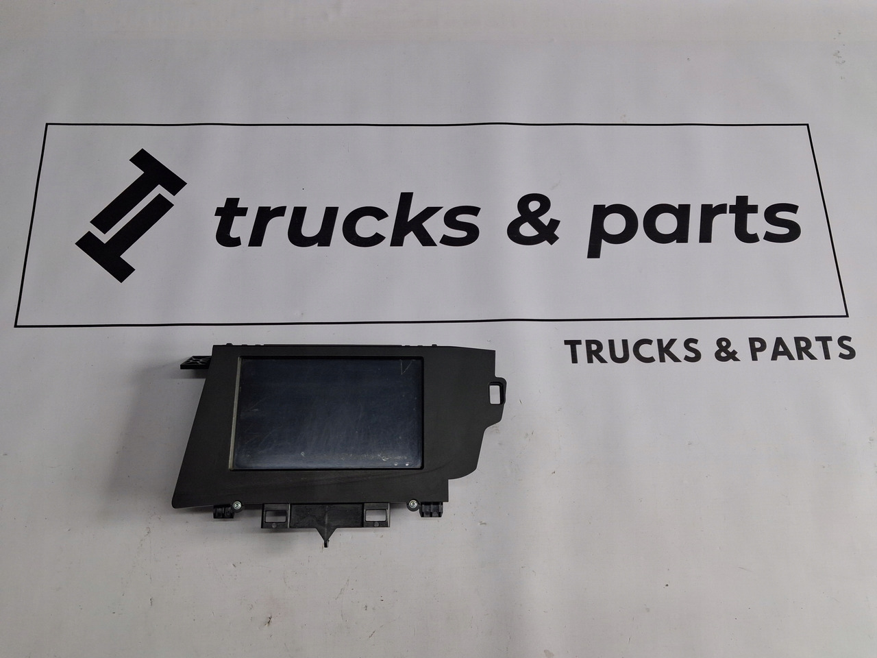 VOLVO WYŚWIETLACZ PANEL RADIA NAWIGACJI VOLVO FH 4 FH 16 EURO 6 23160213 - Navigatiesysteem voor Vrachtwagen: afbeelding 1 VOLVO WYŚWIETLACZ PANEL RADIA NAWIGACJI VOLVO FH 4 FH 16 EURO 6 23160213 - Navigatiesysteem voor Vrachtwagen: afbeelding 1