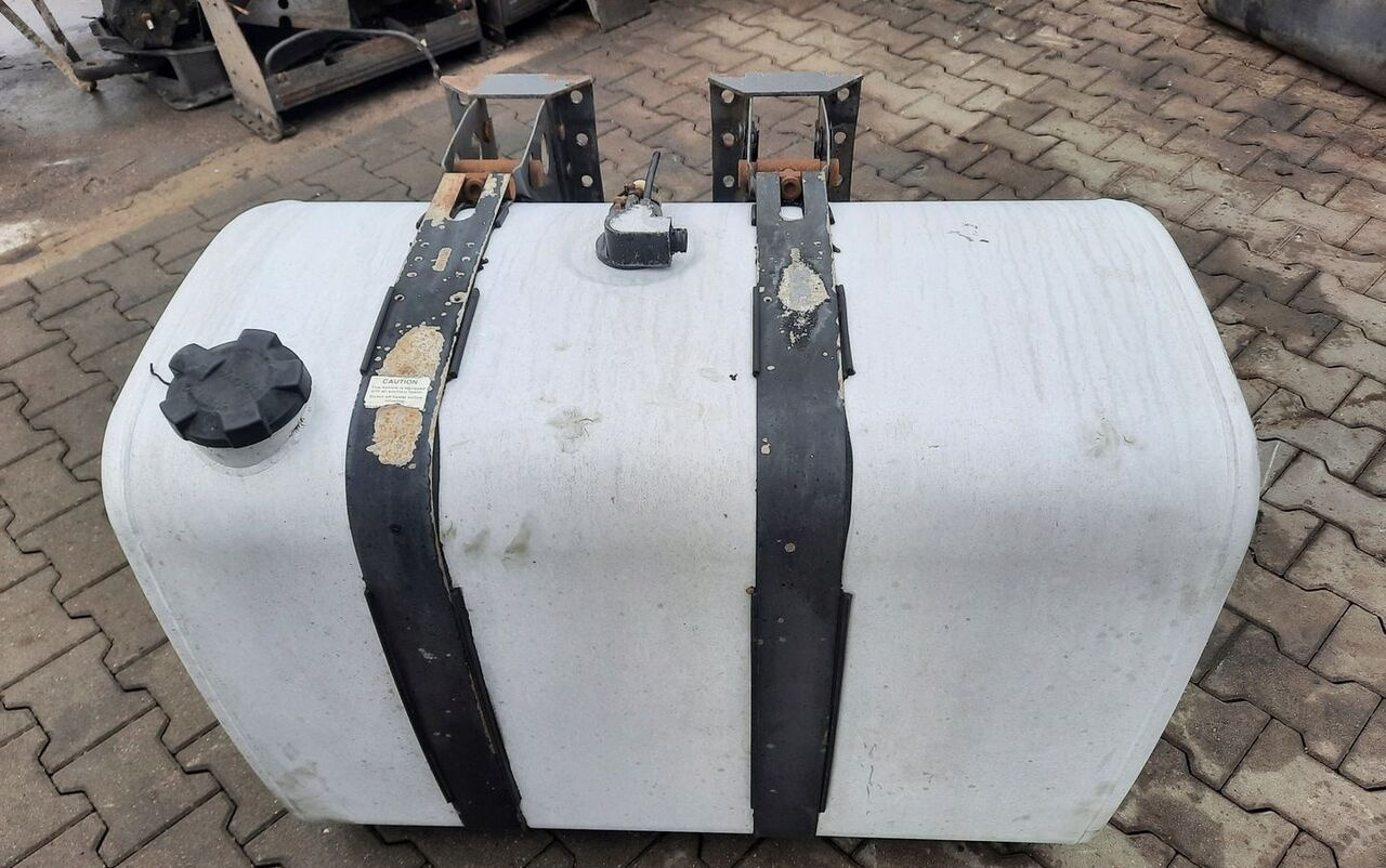 VOLVO ZBIORNIK PALIWA RENAULT DXI GAMA T VOLVO FH FM 4 5 100/70/70 - Brandstoftank voor Vrachtwagen: afbeelding 2 VOLVO ZBIORNIK PALIWA RENAULT DXI GAMA T VOLVO FH FM 4 5 100/70/70 - Brandstoftank voor Vrachtwagen: afbeelding 2