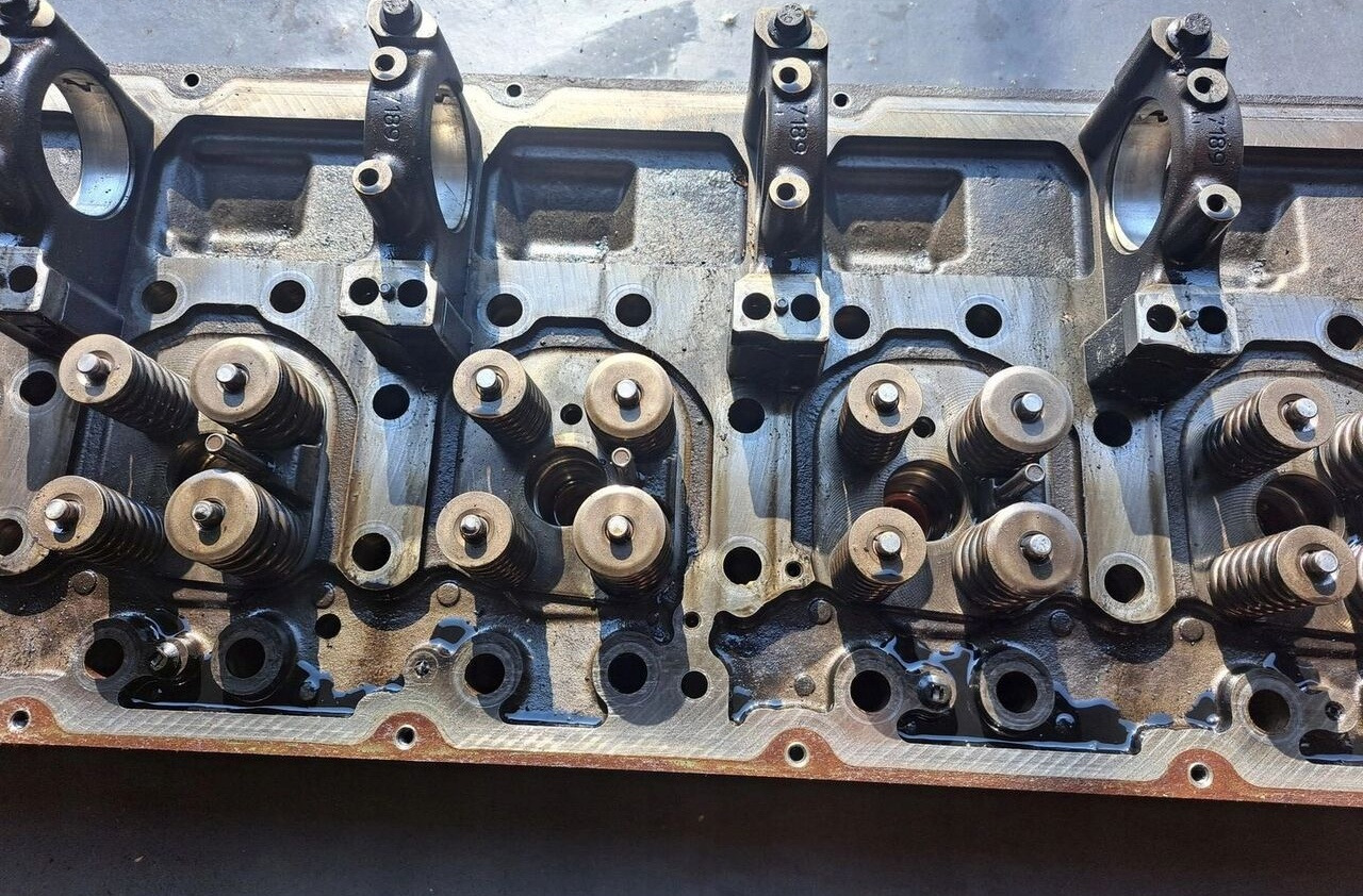 Volvo GŁOWICA SILNIKA FH 16 D16E Volvo - Cilinderkop voor Vrachtwagen: afbeelding 4 Volvo GŁOWICA SILNIKA FH 16 D16E Volvo - Cilinderkop voor Vrachtwagen: afbeelding 4