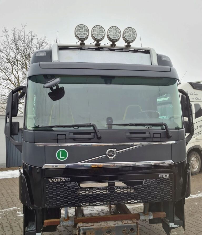 Volvo KOMPLETNA FH 16 750 EURO 6 GLOBETROTTER 2018 ROK Volvo VOLVO FH 16 750 EURO 6 GLOBETROTTER 2018 ROK - Cabine voor Vrachtwagen: afbeelding 1 Volvo KOMPLETNA FH 16 750 EURO 6 GLOBETROTTER 2018 ROK Volvo VOLVO FH 16 750 EURO 6 GLOBETROTTER 2018 ROK - Cabine voor Vrachtwagen: afbeelding 1