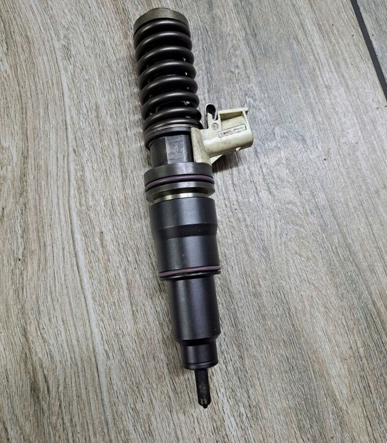 Volvo POMPOWTRYSKIWACZ WTRYSK RENAULT MAGNUM DXI VOLVO FM FH 85003263 - Injector voor Vrachtwagen: afbeelding 2 Volvo POMPOWTRYSKIWACZ WTRYSK RENAULT MAGNUM DXI VOLVO FM FH 85003263 - Injector voor Vrachtwagen: afbeelding 2