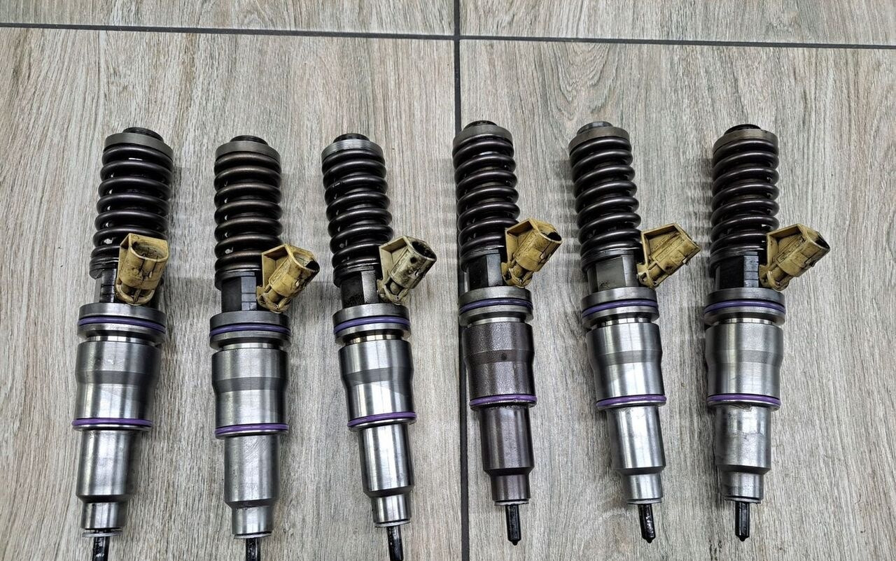 Volvo POMPOWTRYSKIWACZE WTRYSKI RENAULT MAGNUM DXI 12 VOLVO FH FM 12 - Injector voor Vrachtwagen: afbeelding 1 Volvo POMPOWTRYSKIWACZE WTRYSKI RENAULT MAGNUM DXI 12 VOLVO FH FM 12 - Injector voor Vrachtwagen: afbeelding 1
