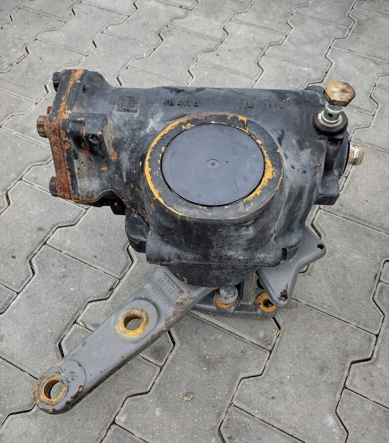 ZF KOLUMNA KIEROWNICZA OSI SKRĘTNEJ VOLVO FH FM 6X2 - Stuurhuis voor Vrachtwagen: afbeelding 1 ZF KOLUMNA KIEROWNICZA OSI SKRĘTNEJ VOLVO FH FM 6X2 - Stuurhuis voor Vrachtwagen: afbeelding 1